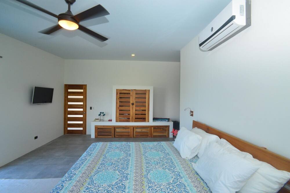Photo of Bedroom in Quepos