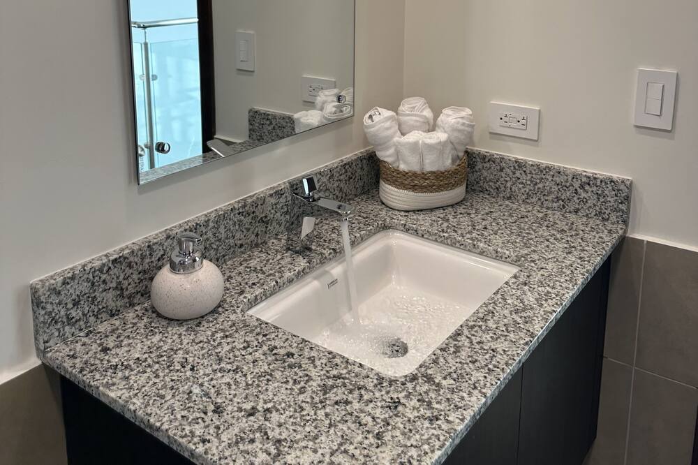 Photo of Bathroom in Heredia