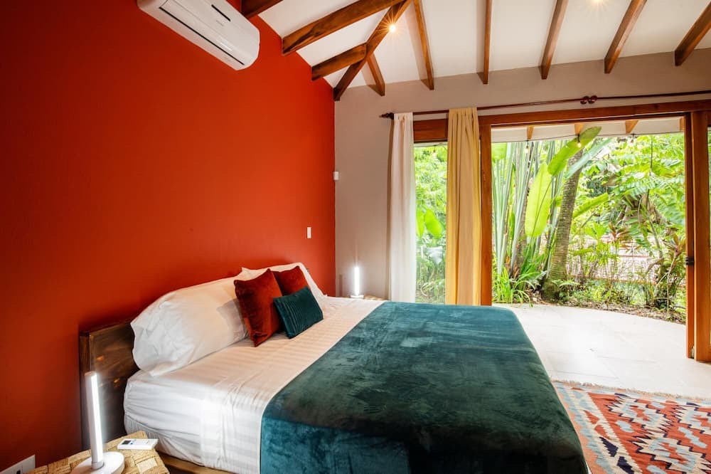 Photo of Bedroom in Quepos