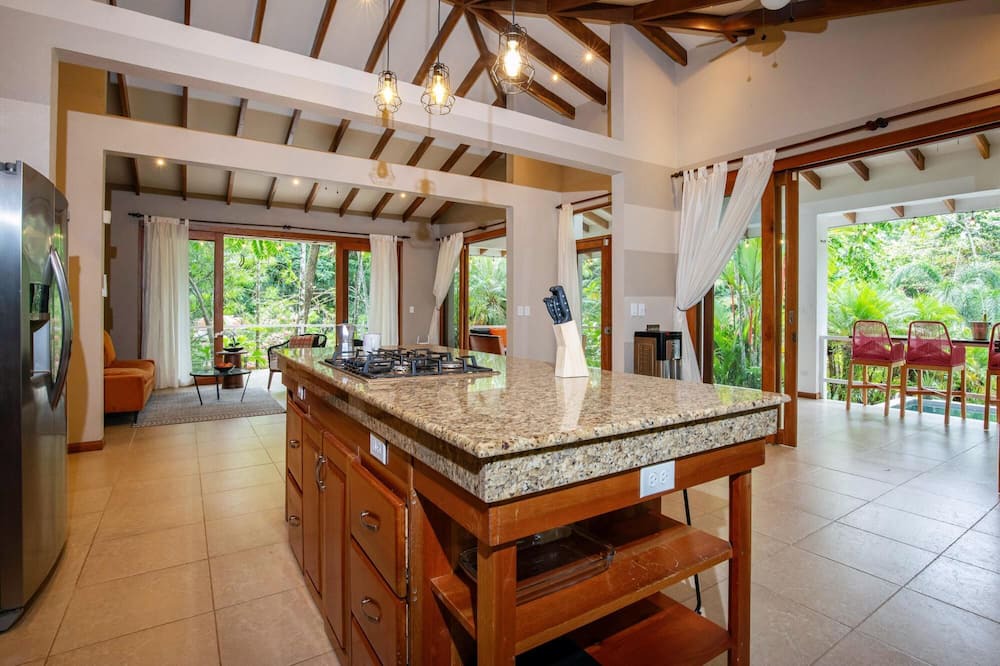 Photo of Kitchen in Quepos