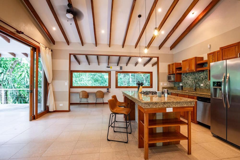 Photo of Kitchen in Quepos
