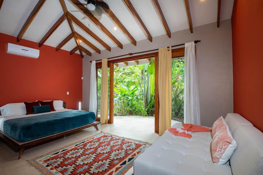 Photo of Bedroom in Quepos