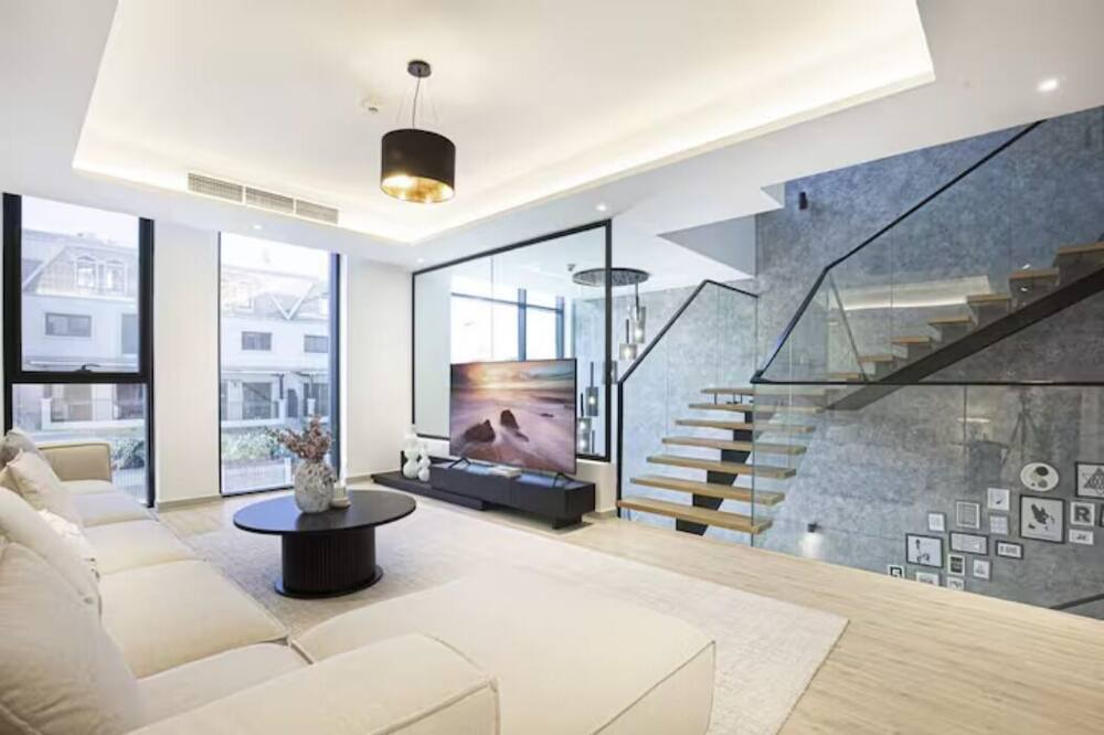 Photo of Livingroom in Jumeirah Village