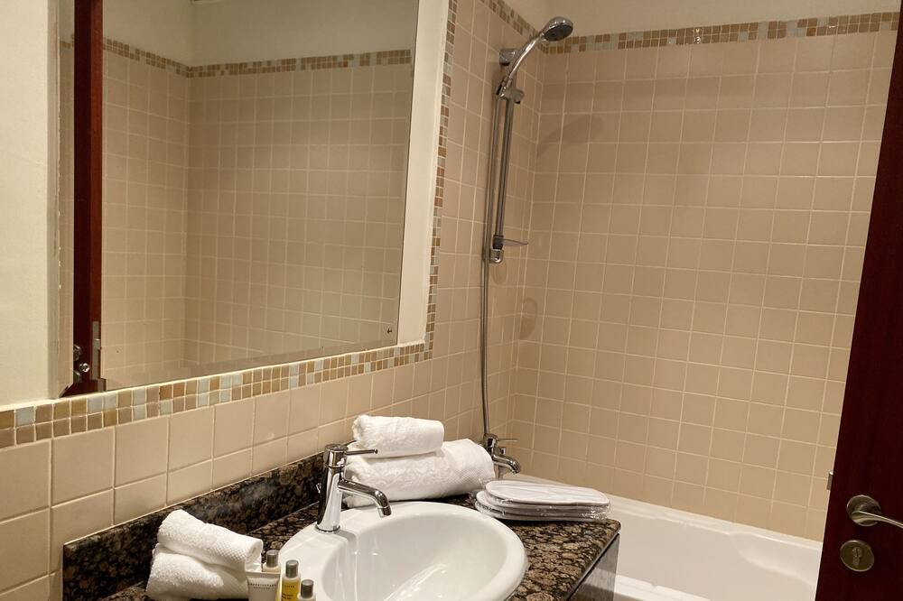 Photo of Bathroom in Umm Suqeim 1