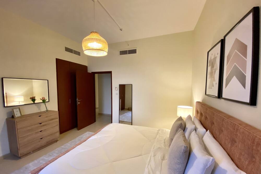 Photo of Bedroom in Umm Suqeim 1