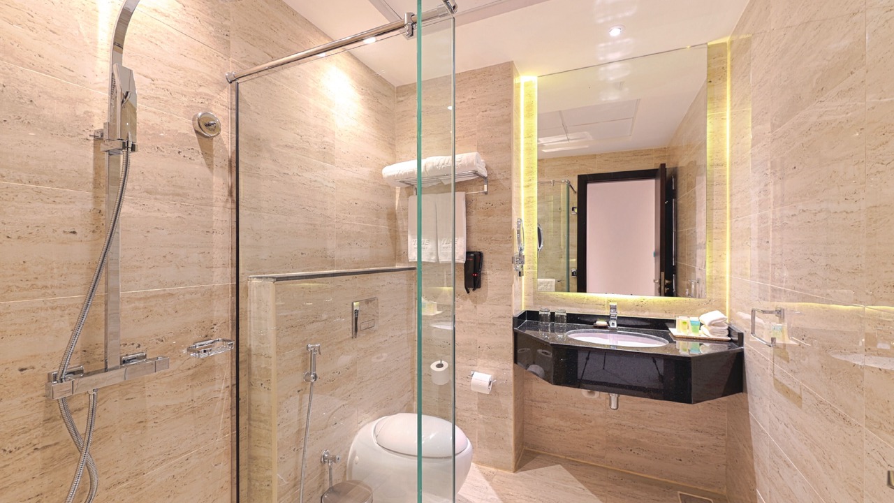 Photo of Bathroom in Al Barsha 1