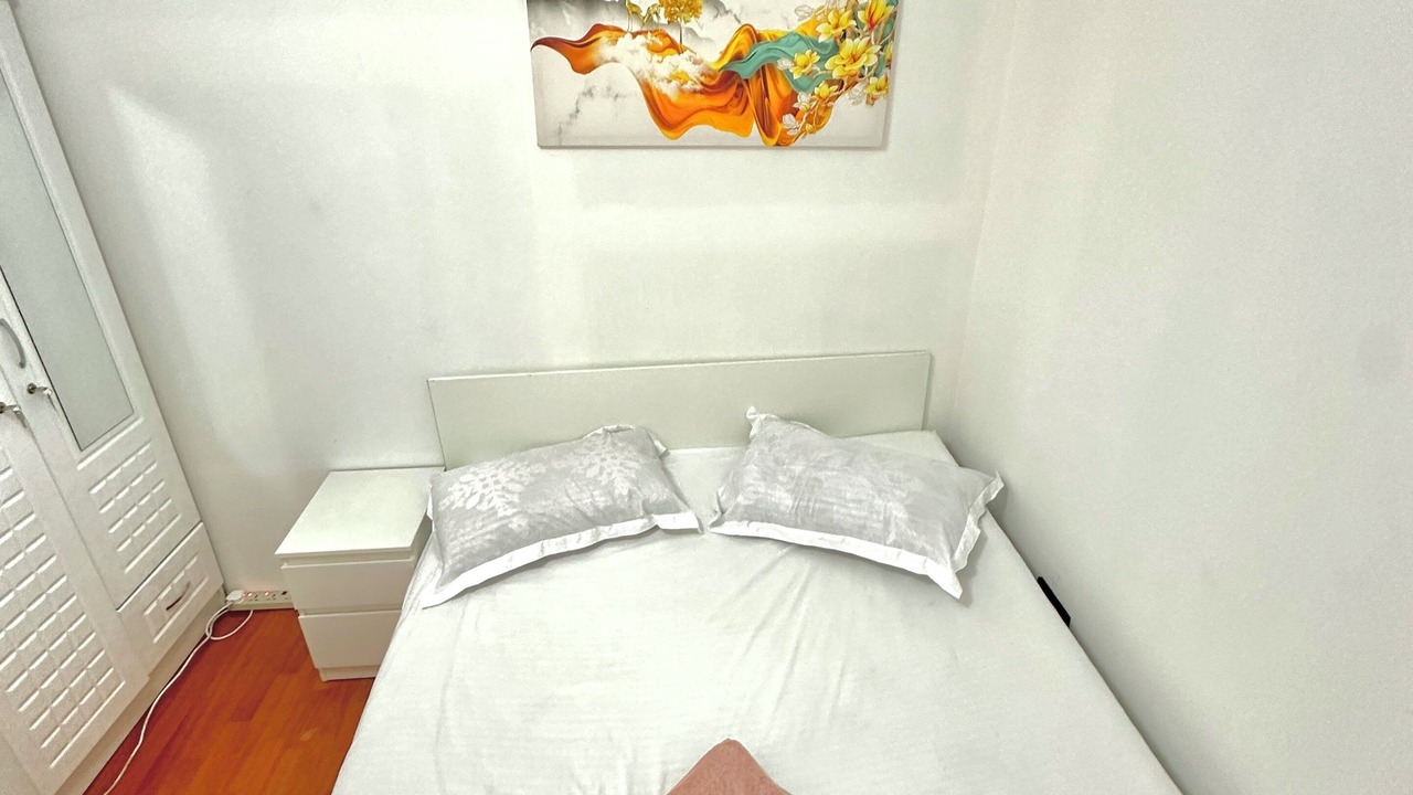 Photo of Bedroom in Trade Center