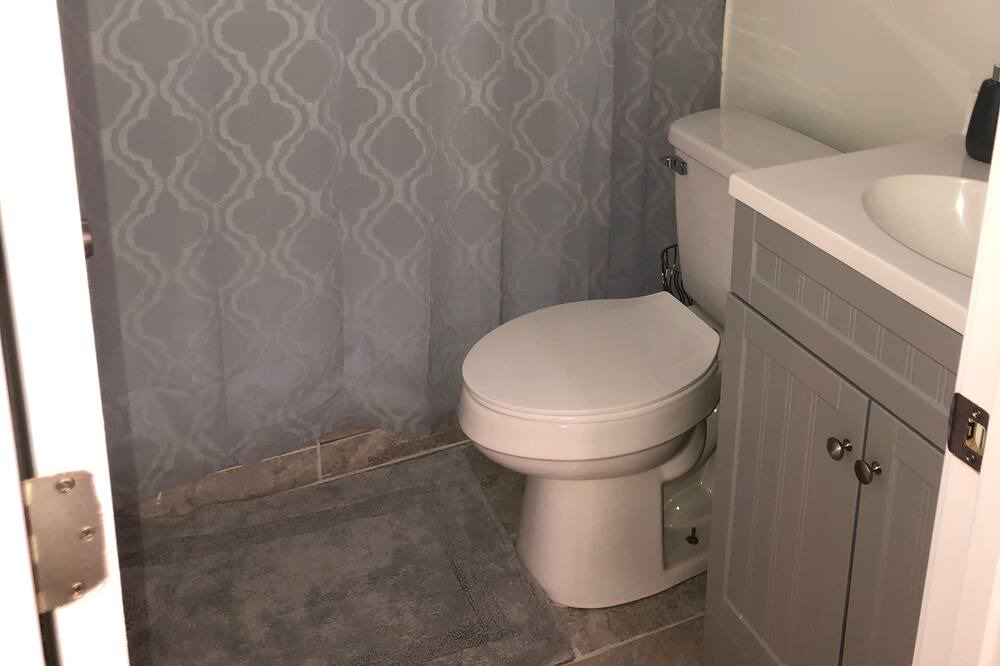 Photo of Bathroom in North Buckhead