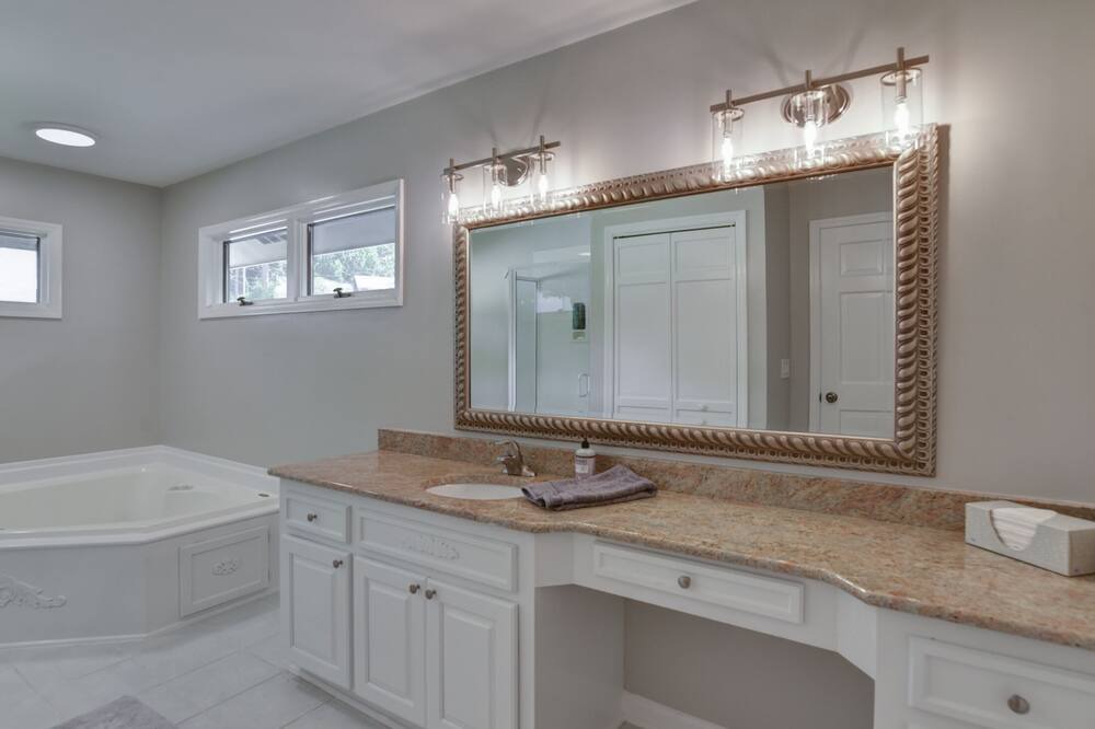 Photo of Bathroom in Lexington