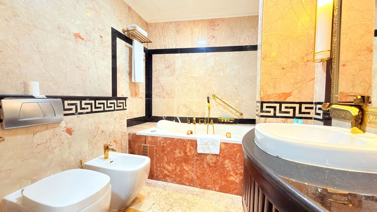 Photo of Bathroom in Al Barsha 1