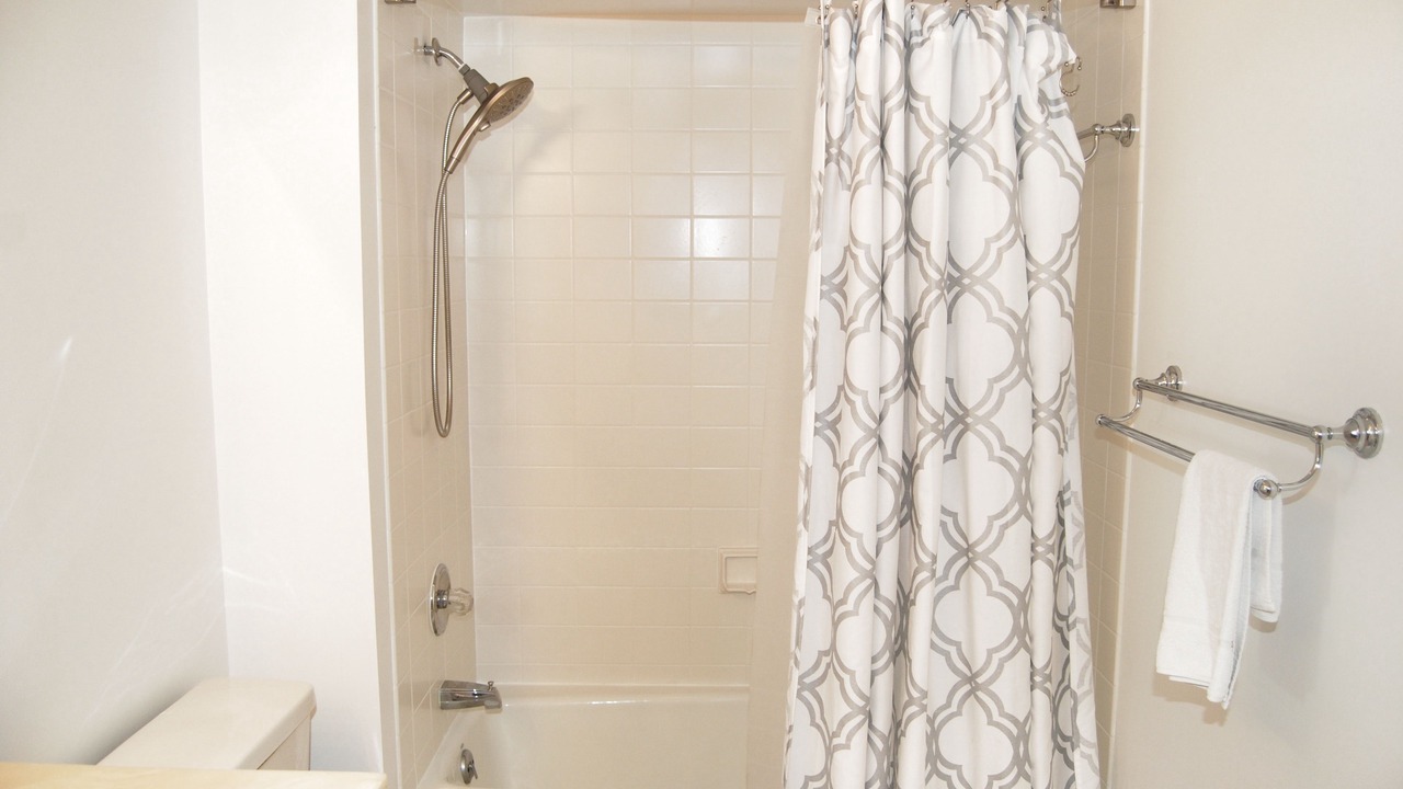 Photo of Bathroom in Arcadian Shores