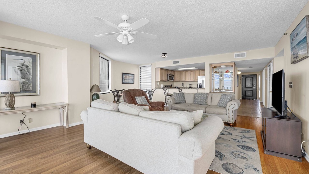Photo of Livingroom in Garden City