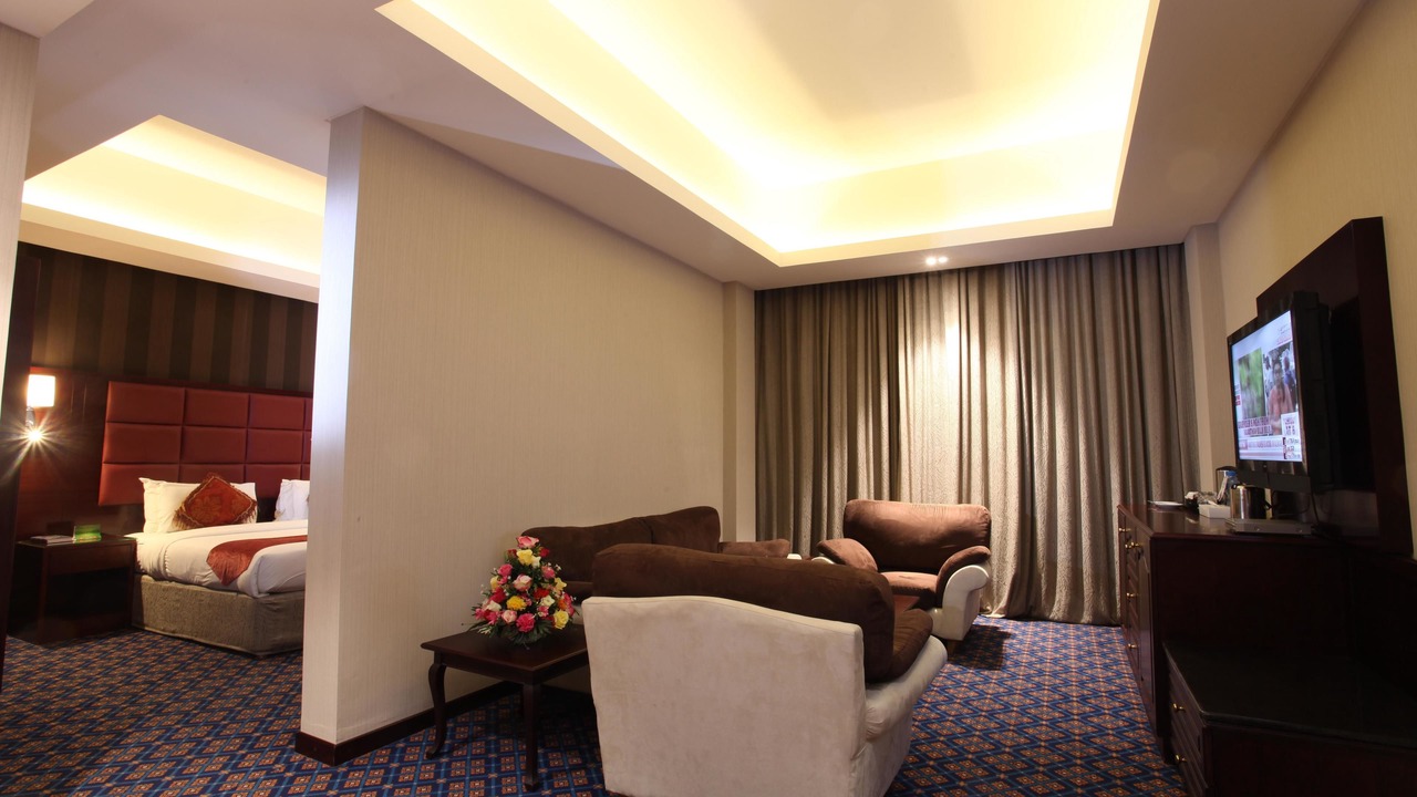 Photo of Bedroom in Qurm