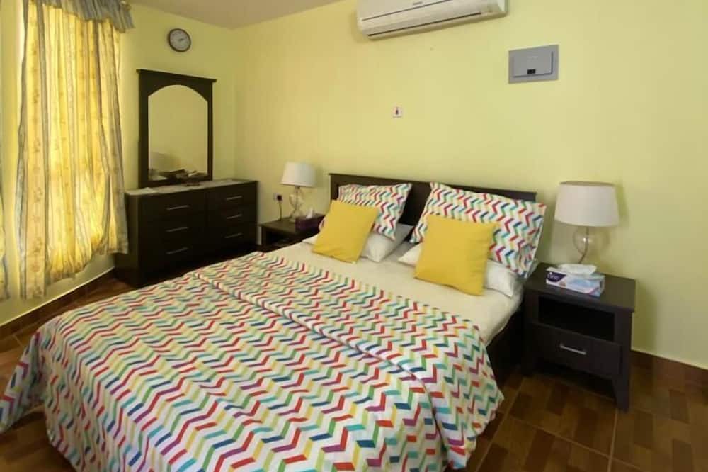Photo of Bedroom in Al Ghubrah Ash Shamaliyyah