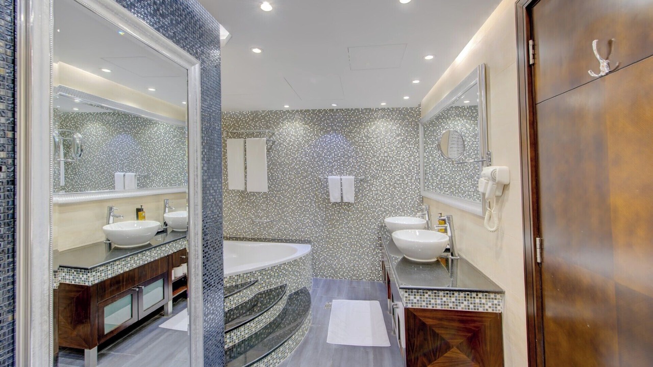 Photo of Bathroom in Al Barsha 1