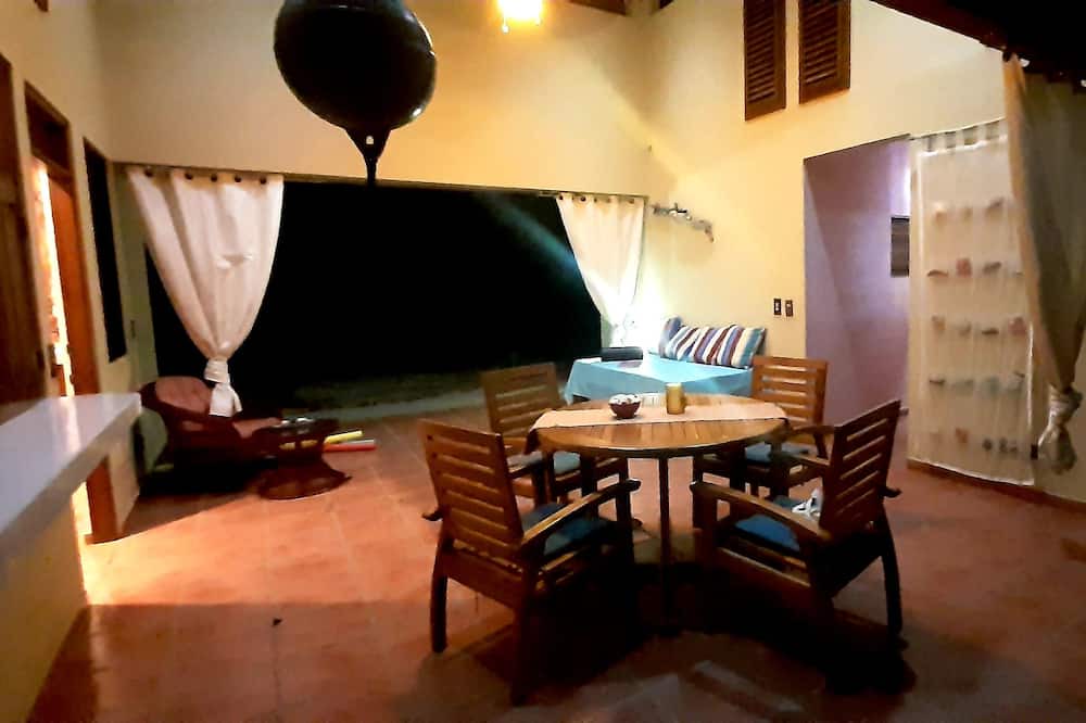 Photo of Livingroom in Playa Coyote