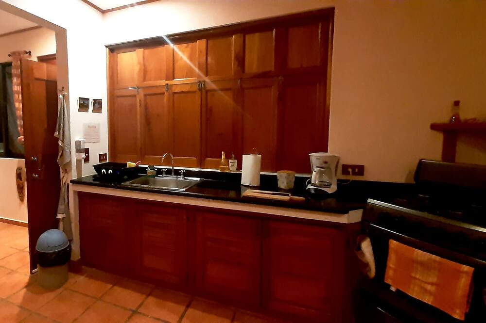 Photo of Kitchen in Playa Coyote