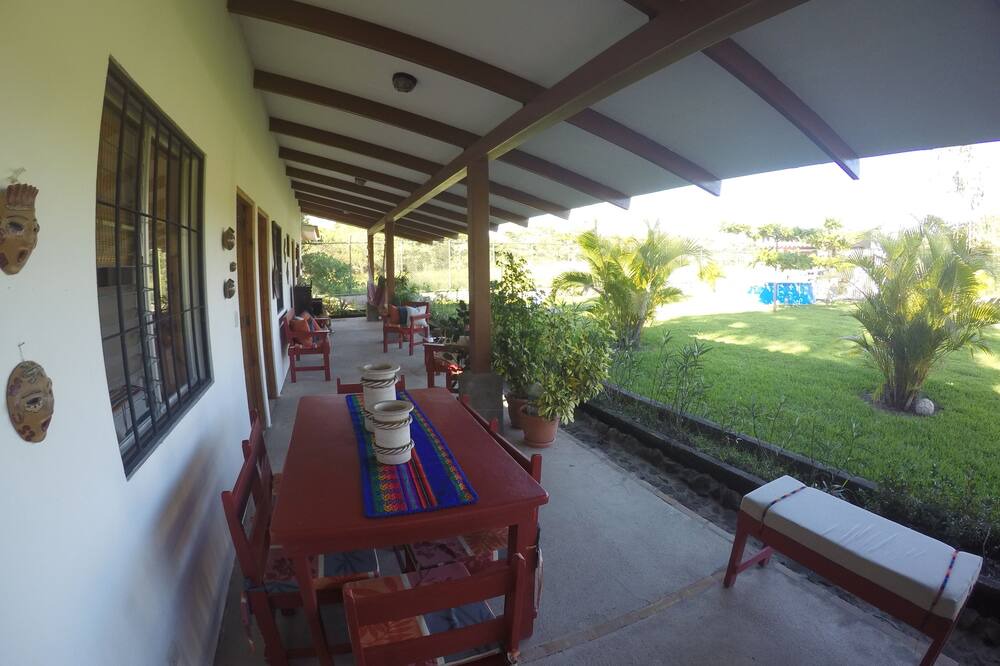 Photo of Patio Balcony in Liberia