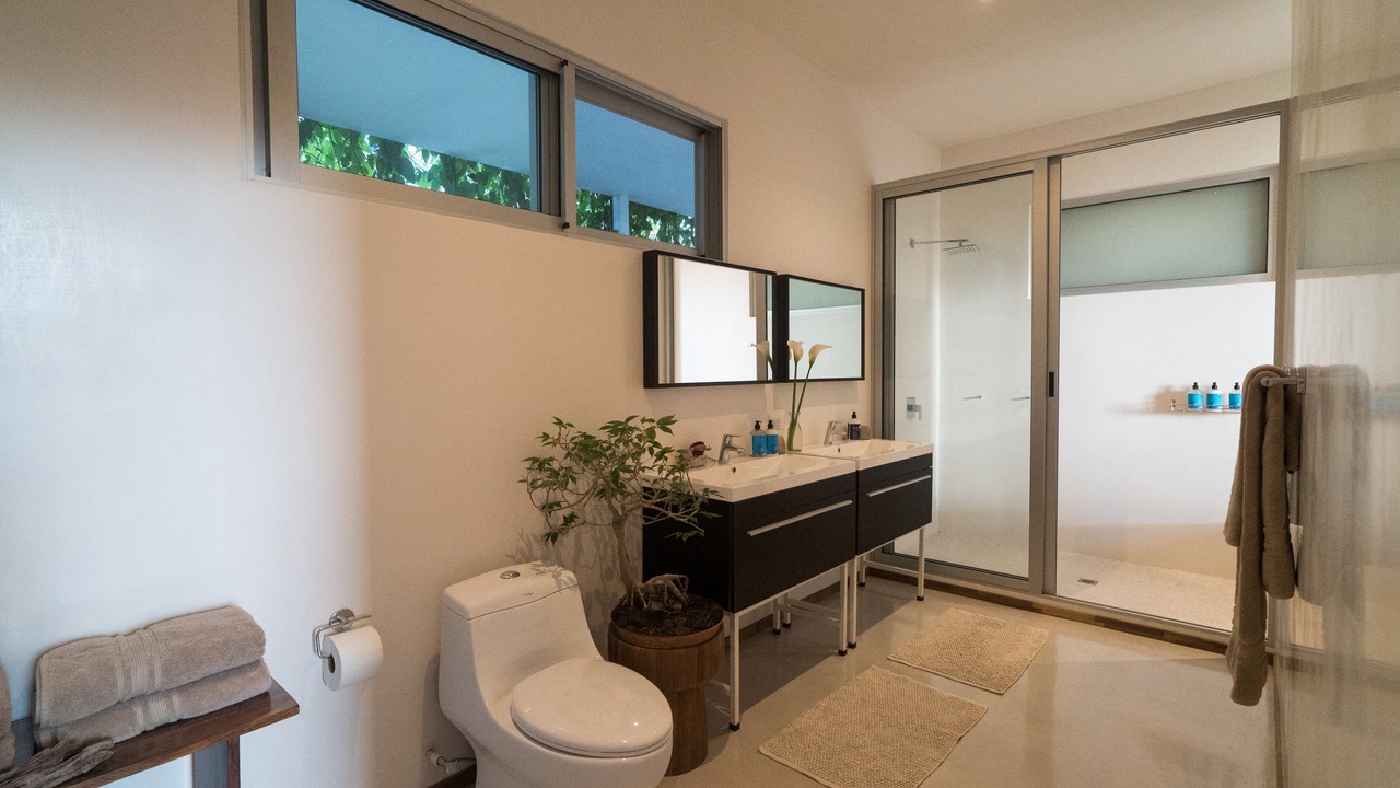 Photo of Bathroom in Playa Guiones