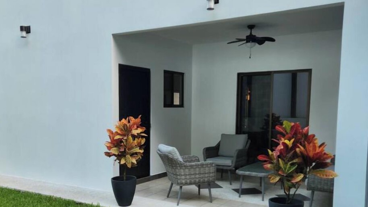 Photo of Patio Balcony in Las Olas Beach Community