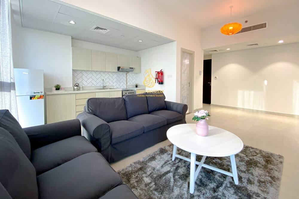Photo of Livingroom in Jumeirah Village Triangle