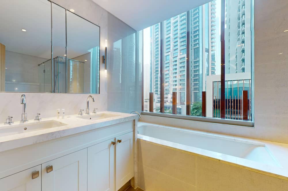 Photo of Bathroom in Downtown Dubai