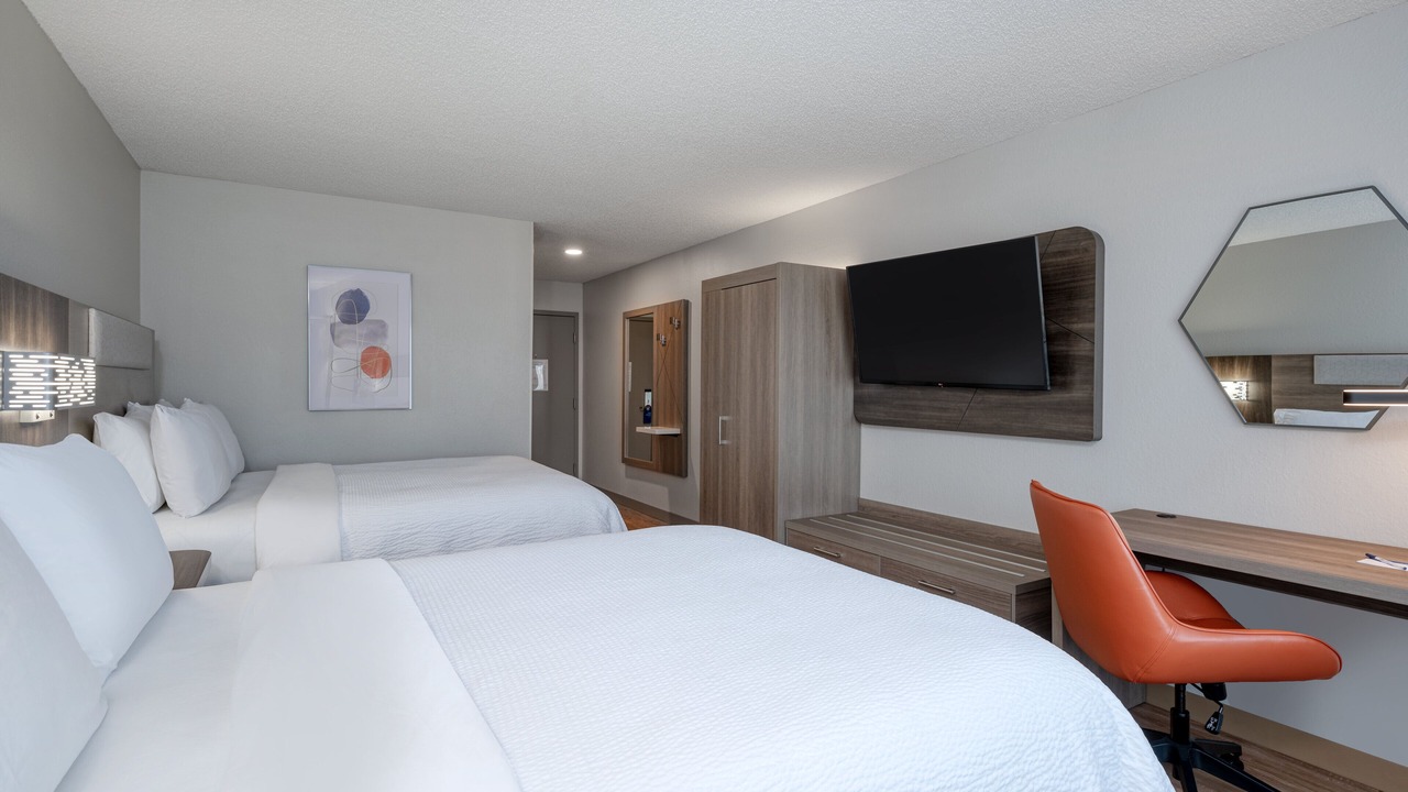 Photo of Bedroom in Royal Pines Estates