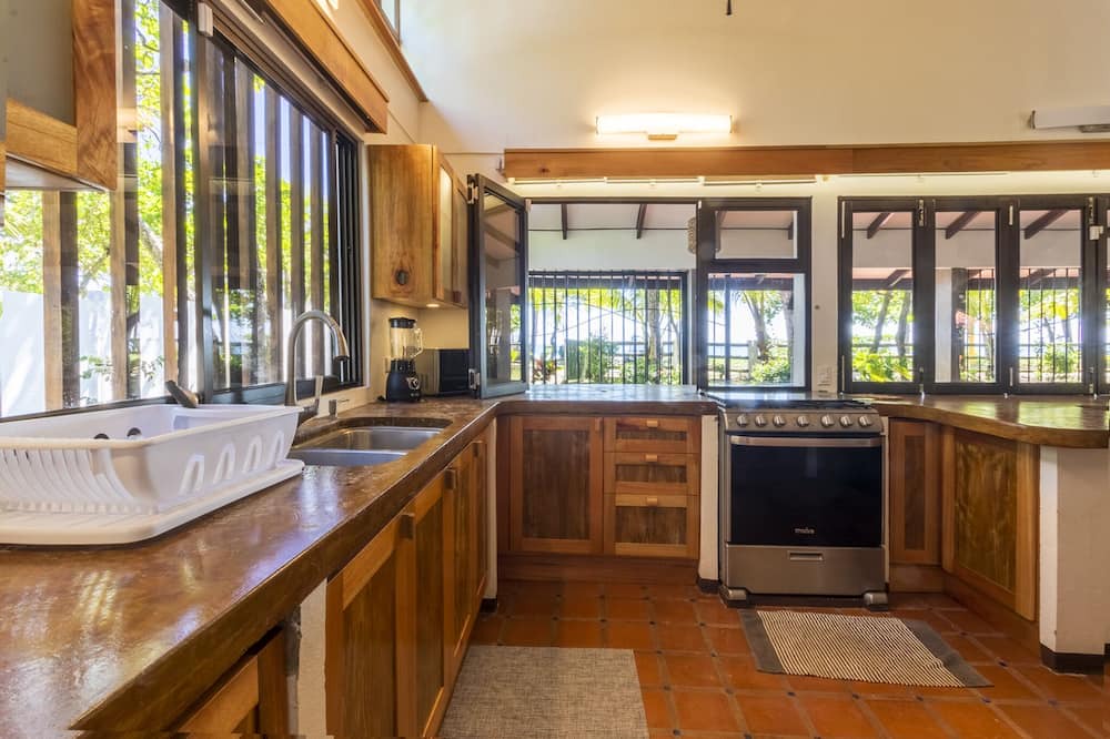 Photo of Kitchen in Esterillos Oeste
