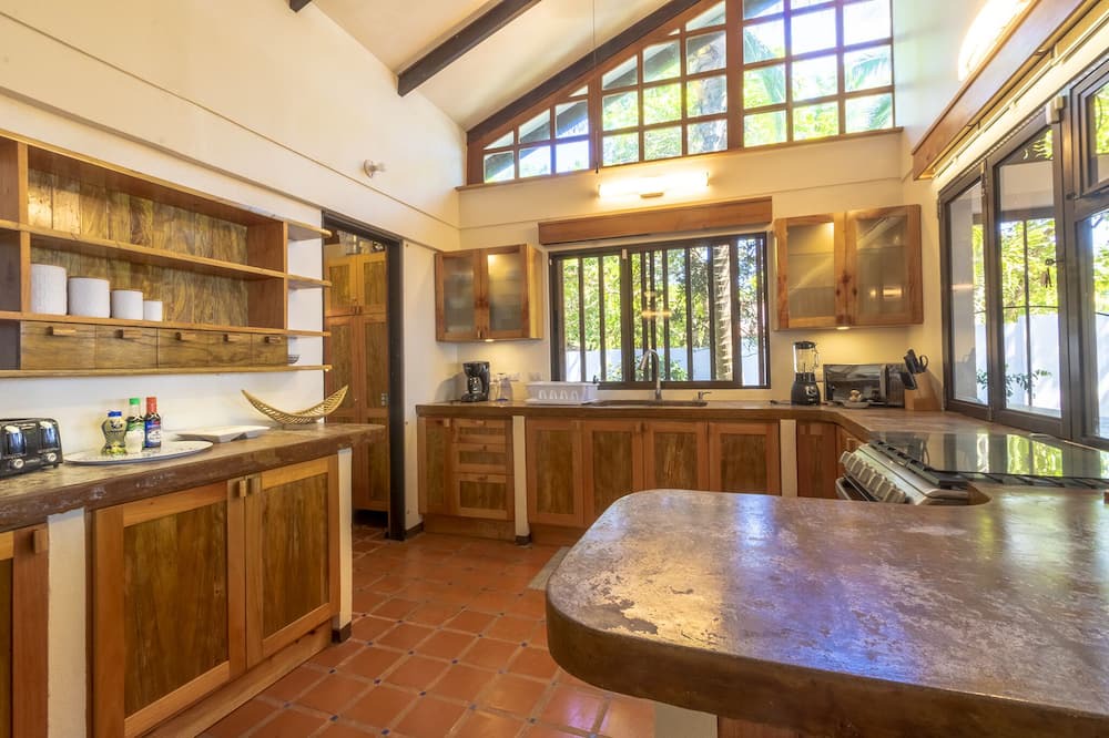 Photo of Kitchen in Esterillos Oeste