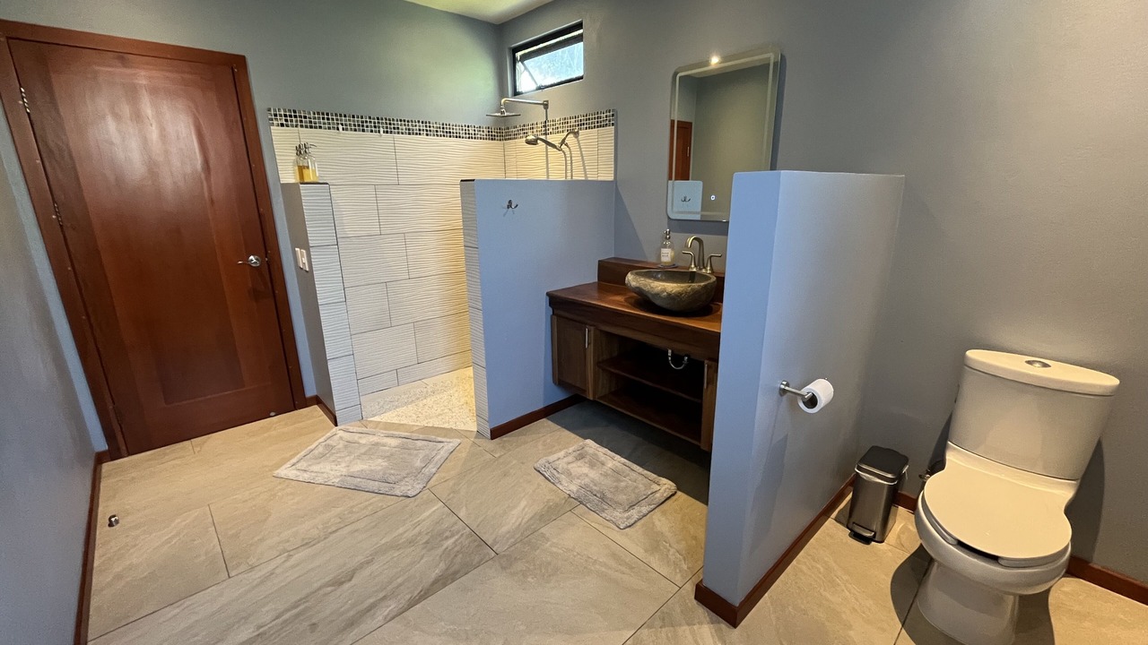 Photo of Bathroom in Quepos