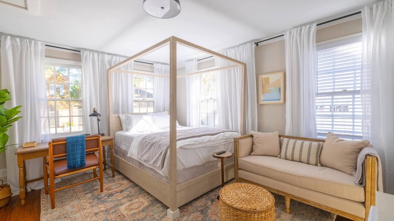 Photo of Bedroom in Harleston Village
