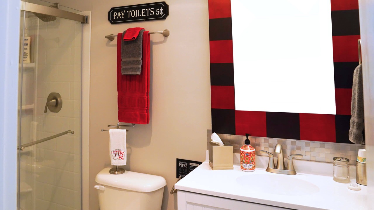 Photo of Bathroom in Summerville Historic District
