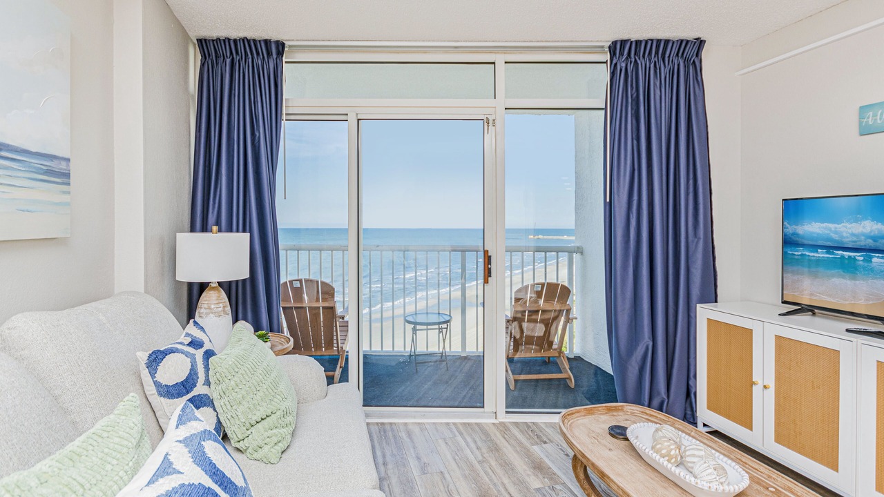 Photo of Livingroom in Arcadian Shores