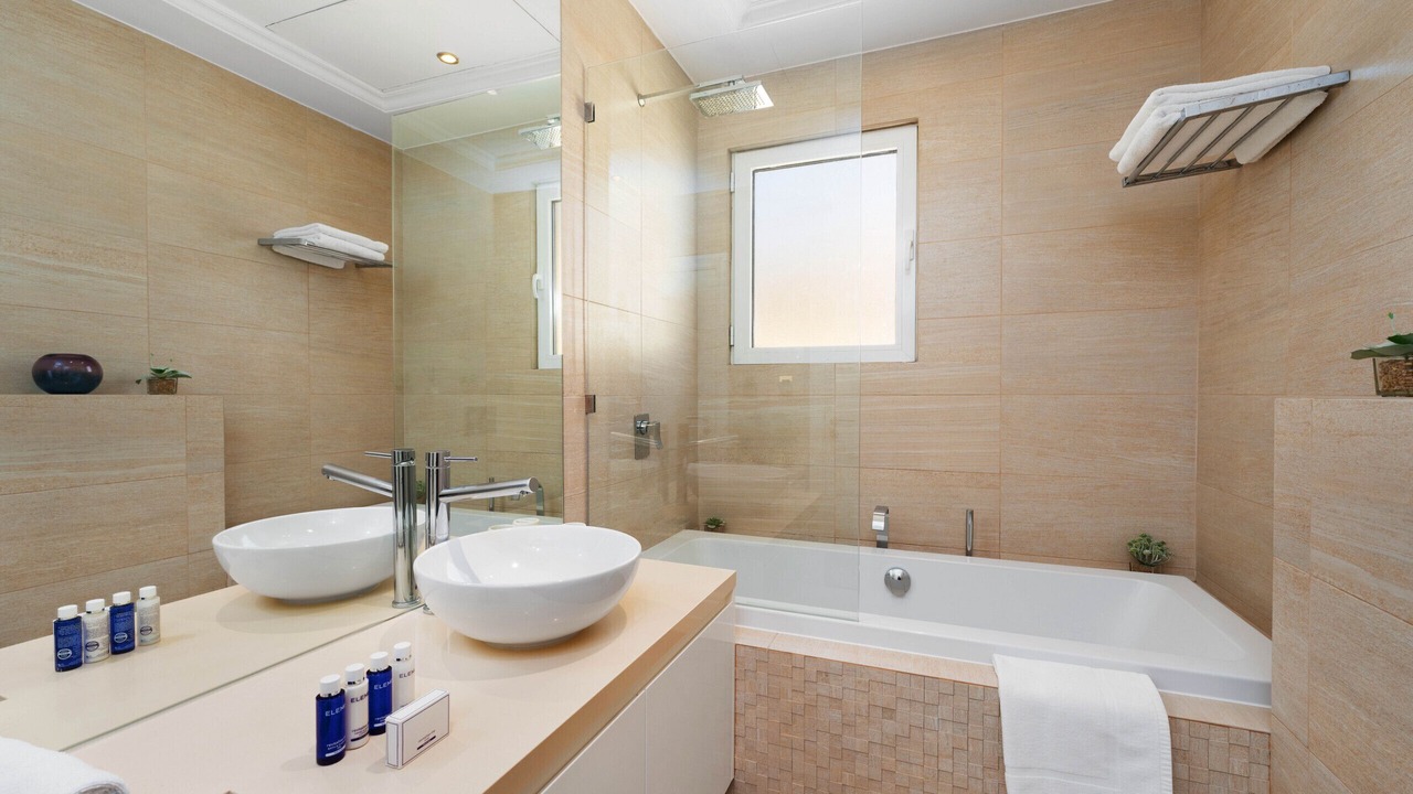 Photo of Bathroom in Palm Jumeirah