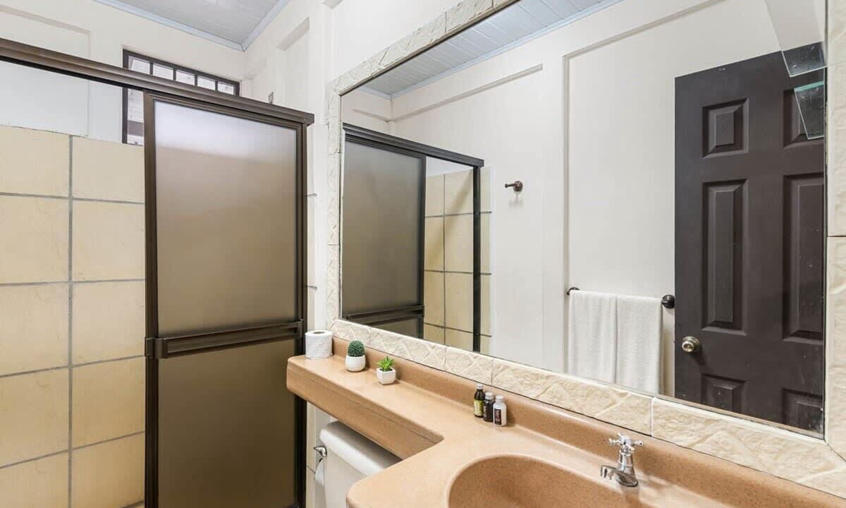 Photo of Bathroom in Potrero
