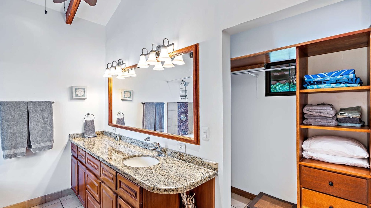 Photo of Bathroom in Potrero