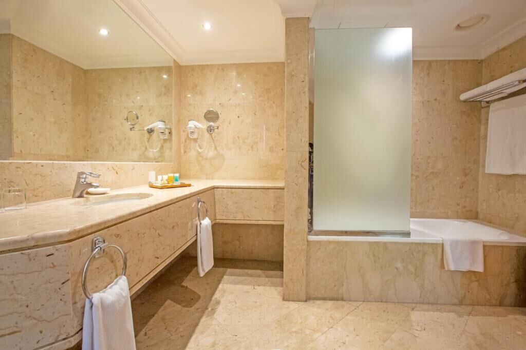 Photo of Bathroom in Jumeira 1
