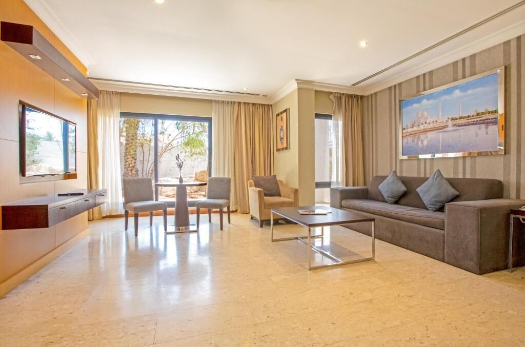 Photo of Livingroom in Jumeira 1