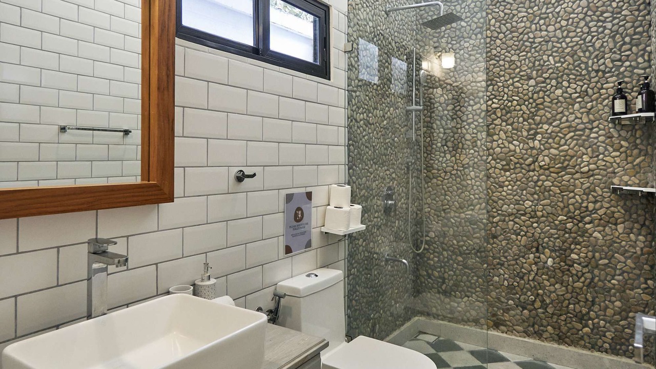 Photo of Bathroom in Carmen
