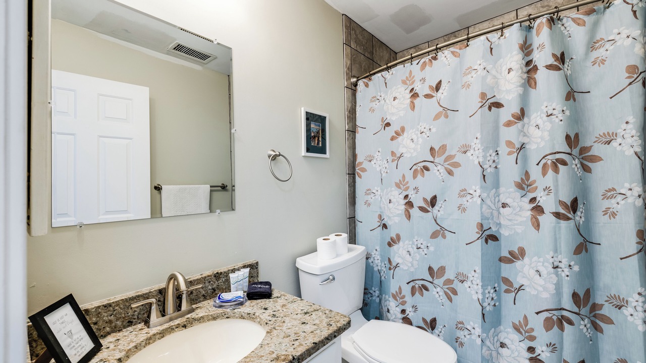 Photo of Bathroom in Pelican Bay