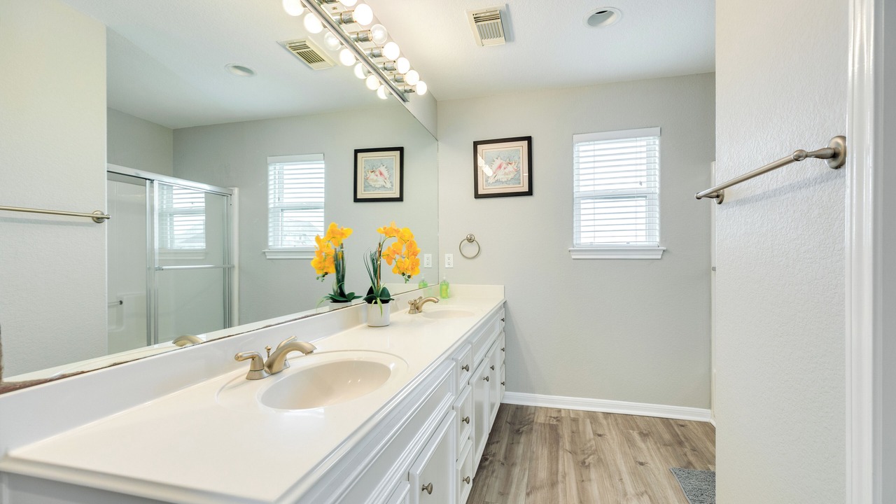 Photo of Bathroom in Terramar Beach
