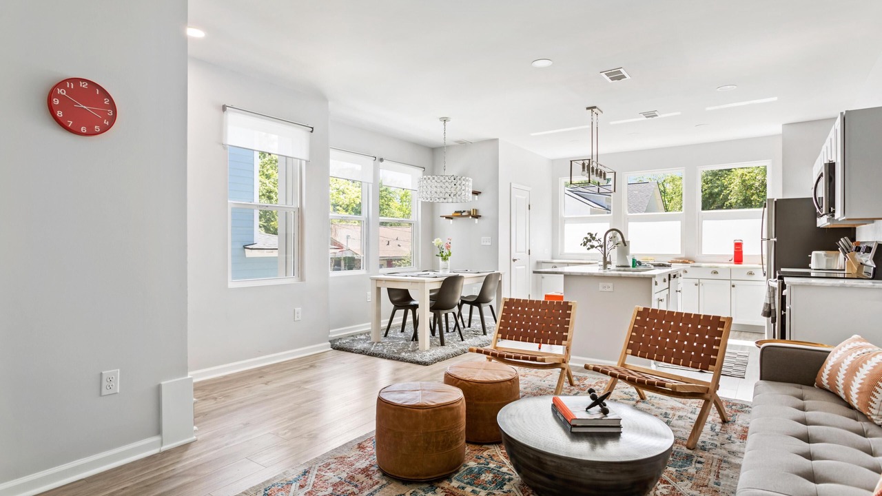 Photo of Livingroom in Hanahan