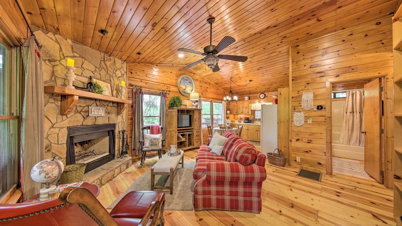 Photo of Livingroom in Blue Ridge