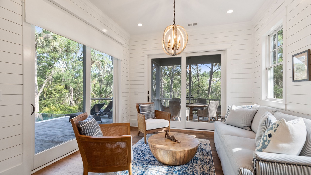 Photo of Livingroom in Vanderhorst Plantation