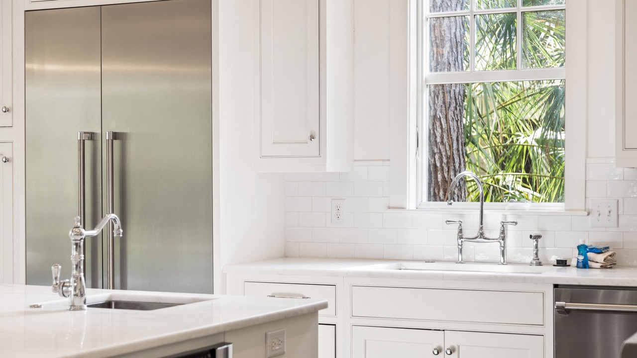 Photo of Kitchen in Vanderhorst Plantation