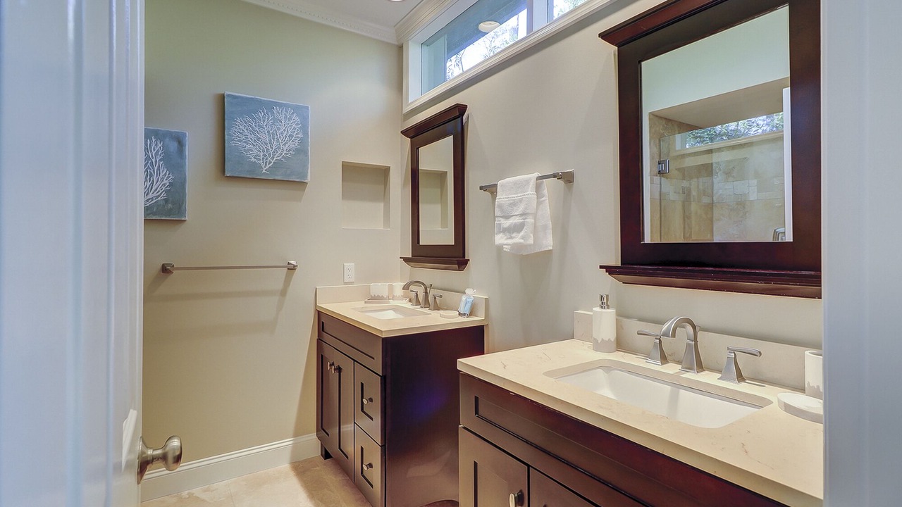 Photo of Bathroom in Heritage Woods