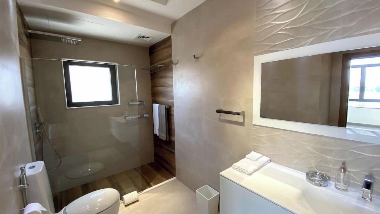 Photo of Bathroom in Palm Jumeirah