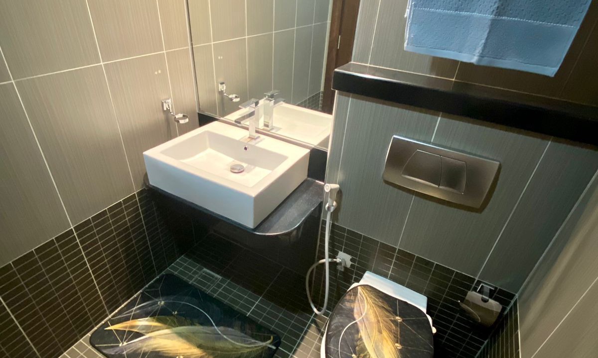 Photo of Bathroom in Jumeira 1