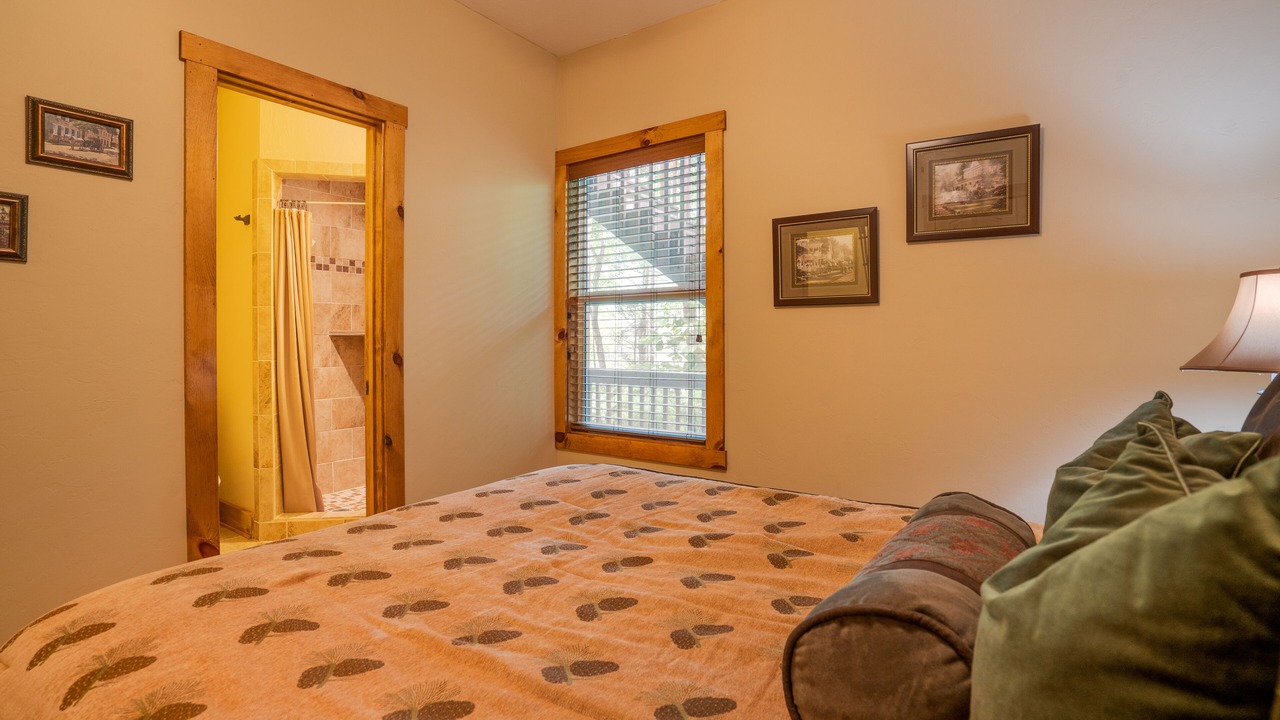 Photo of Bedroom in Sapphire