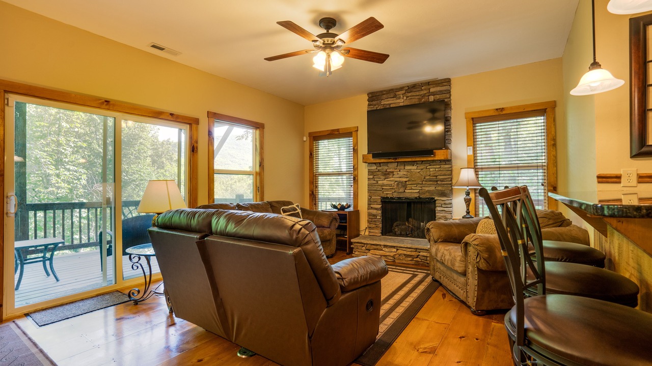 Photo of Livingroom in Sapphire